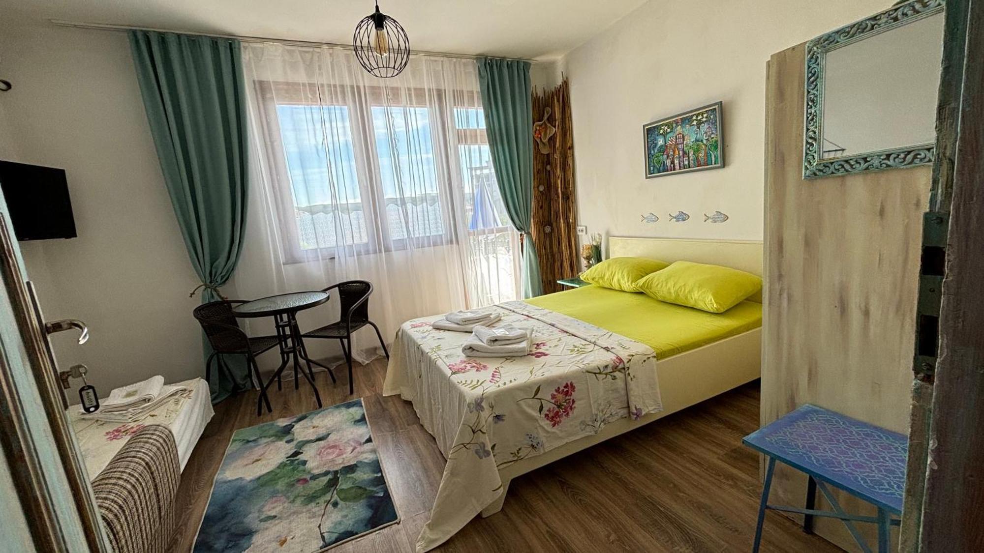 Guest House Hei Taka Σωζόπολη Εξωτερικό φωτογραφία