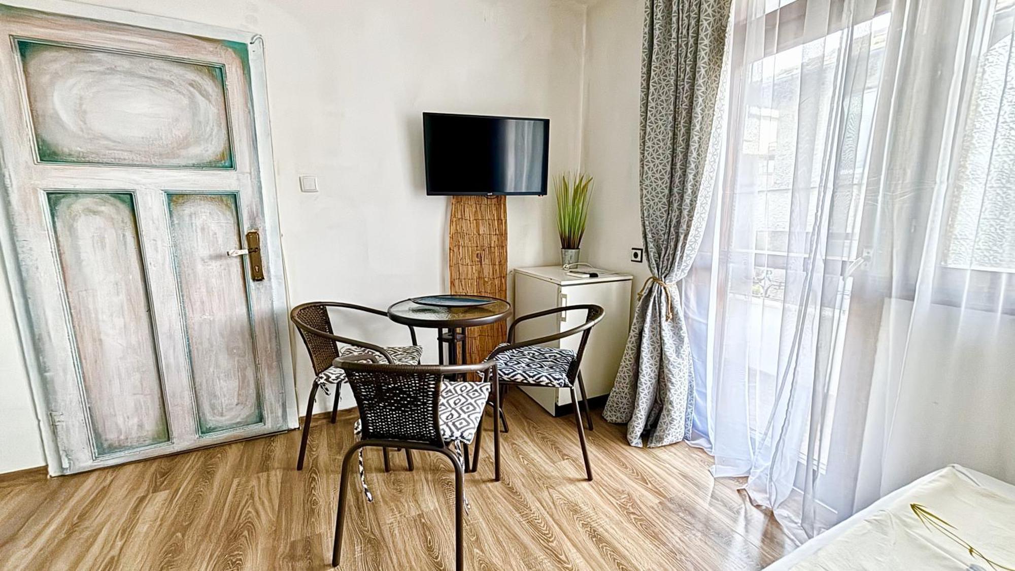 Guest House Hei Taka Σωζόπολη Εξωτερικό φωτογραφία